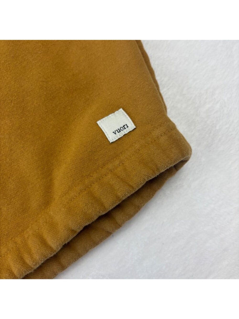 Vuori M Mustard Camel Crew Oversized Fleece Pullover Sweatshirt Organic Cotton - Picture 3 of 5